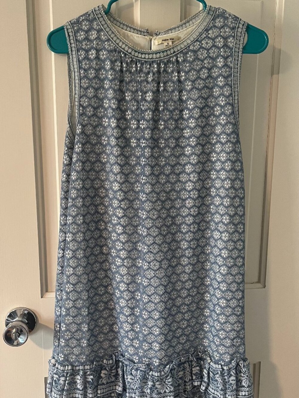 Sophie Max lace dress
